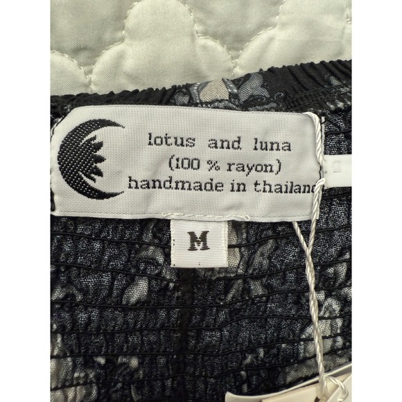 NWOT Lotus and Luna Black and Gray Floral Pants - Picture 10 of 10